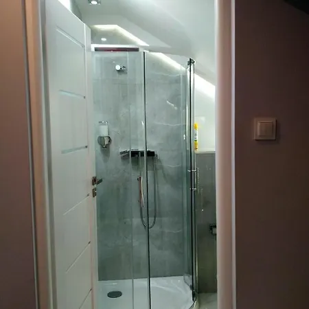 Hotelowe Nad Zalewem 4*