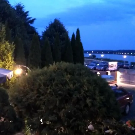 Hotelowe Nad Zalewem 4* סידלצה