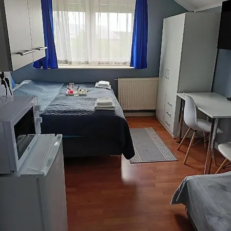 Guest house Hotelowe Nad Zalewem 4*