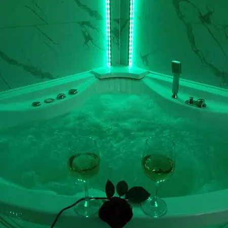 Hotelowe Nad Zalewem בית הארחה סידלצה