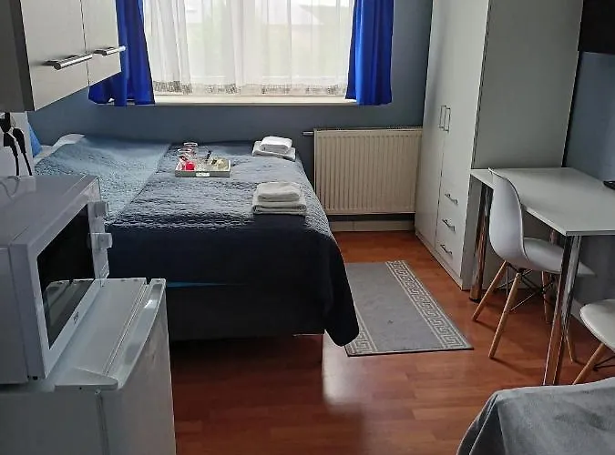 Guest house Hotelowe Nad Zalewem 4*